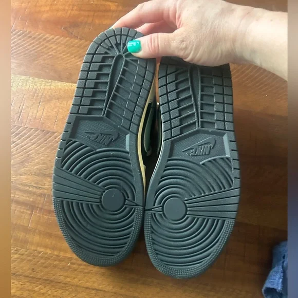 Nike Low Dunks NWOB women’s 9 or men’s 7 - Picture 6 of 6